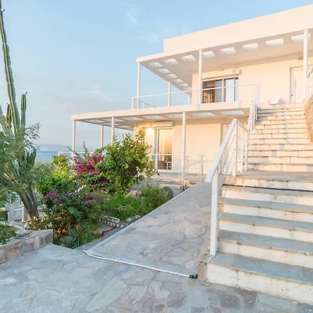 Epipleon Suites Agioi Apostoloi  Exterior photo