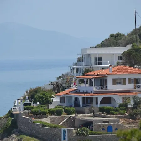 Epipleon Suites Agioi Apostoloi  Exterior photo
